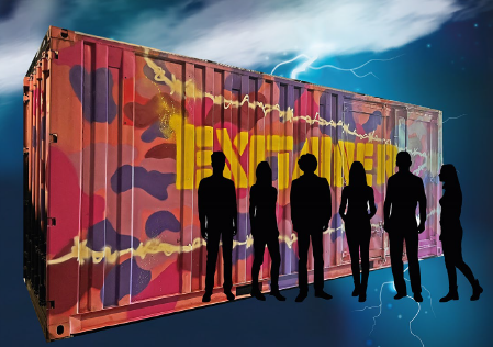 En bild på en färggrann kontainer med sex skuggfigurer som står framför.