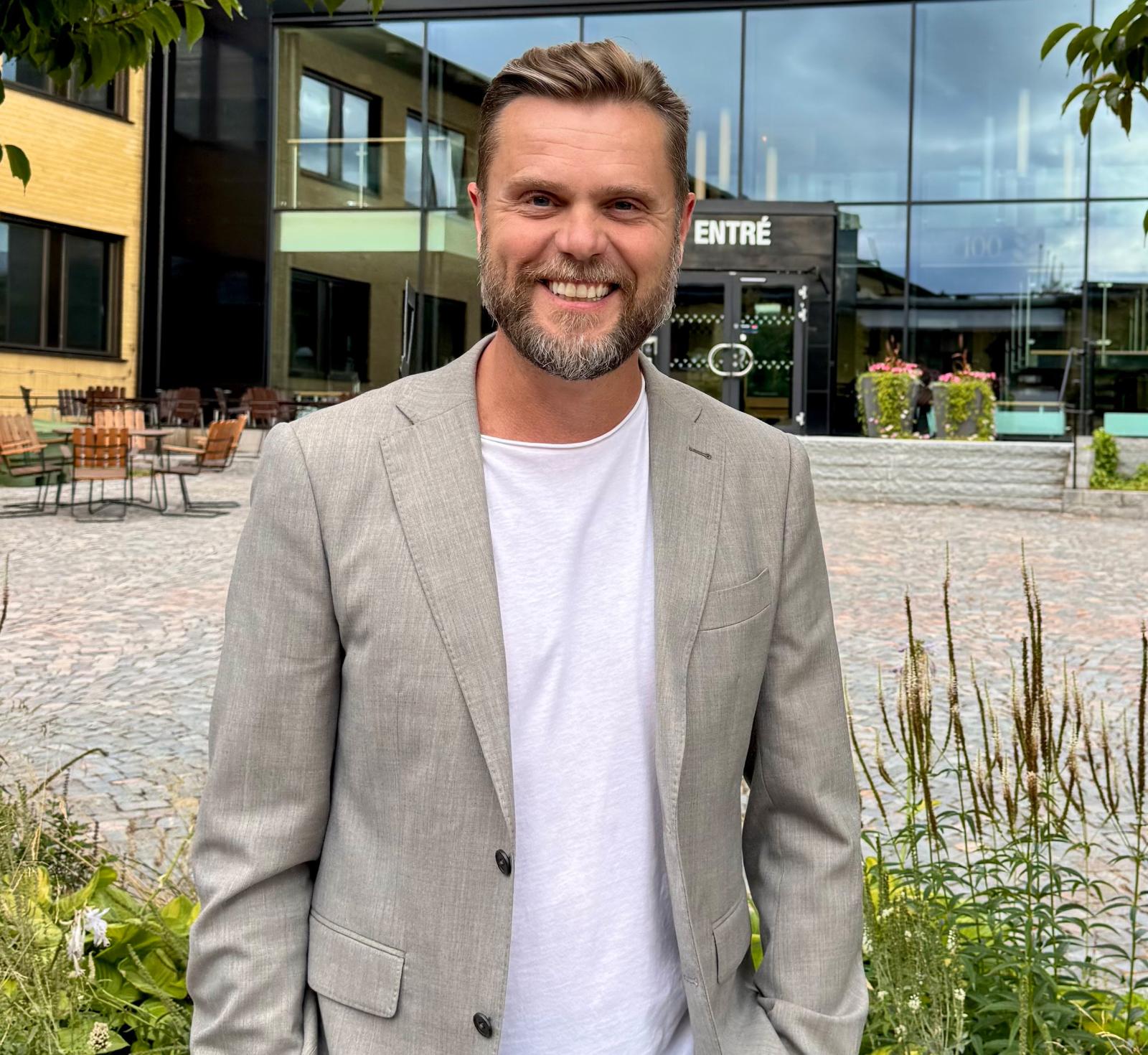 Mats Gustavii, prefekt vid MHI, hälsar välkommen ht-25