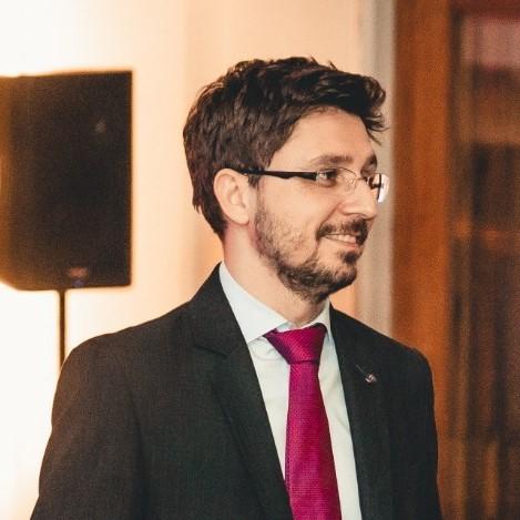 Dr. Gabriel Henrique Lui