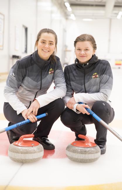 Tova Sundberg och Emma Sjödin Elitidrottsuniversitetet Karlstads universitet