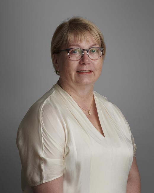 Gisela Priebe, installerad professor vid Akademisk högtid 2021
