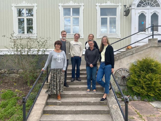 Medverkande forskare: Anette Forssten Seiser Kenneth Nordgren Martin Jakobsson Ingela Portfelt och Yvonne Liljekvist samtliga Karlstads universitet samt Ann-Christine Randal Göteborgs universitet. 