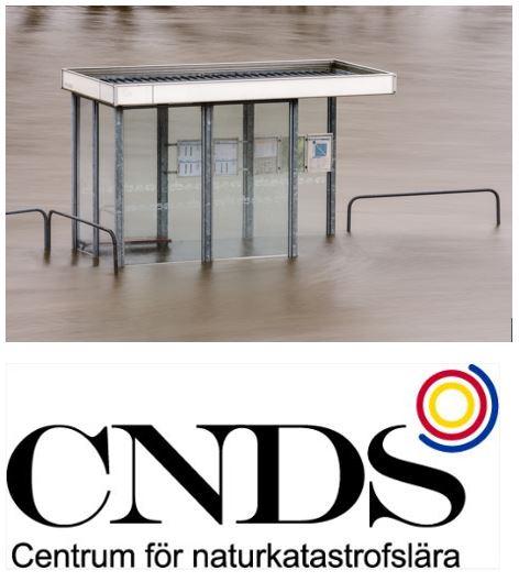 Centrum för naturkatastrofsläras logotyp och översvämmad busskur.