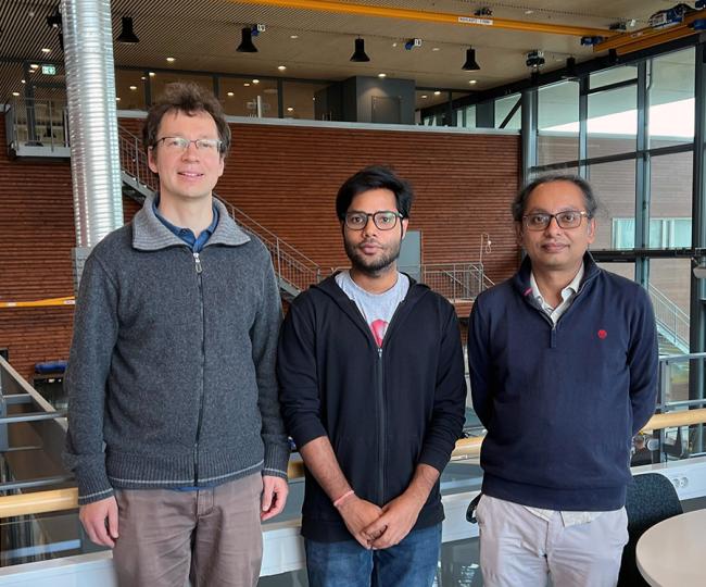 Sergej Moroz Ankush Chaubey och Subhro Bhattacharjee
