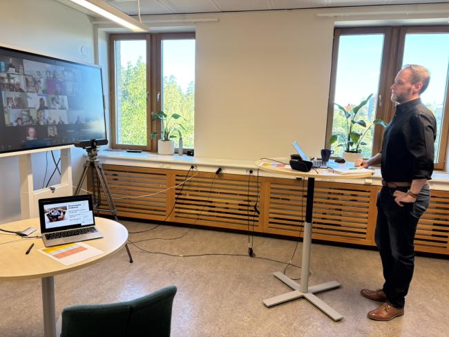 James pratar om Doktorandkursen