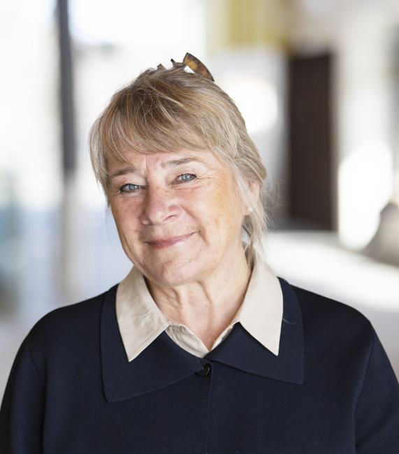 Christina Olin-Scheller  professor i litteraturvetenskapens didaktik och pedagogiskt arbete vid Karlstads universitet.