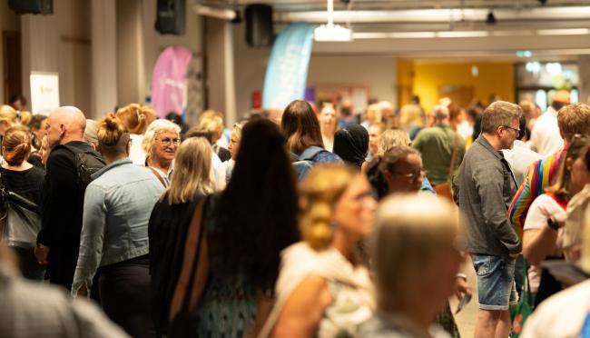 Under Forum lärande 2025 pågick det en utställning. De 19 utställare som på ett eller annat sätt hade en koppling till skola och utbildning lockade många.