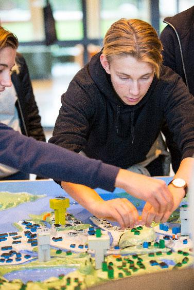 Albin spelar Floodwille