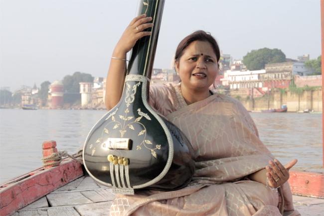 Indienbesök till MHI av Bilambita Banisudha avdelningschefen Institutionen för Musik Sikkim University i Gangtok