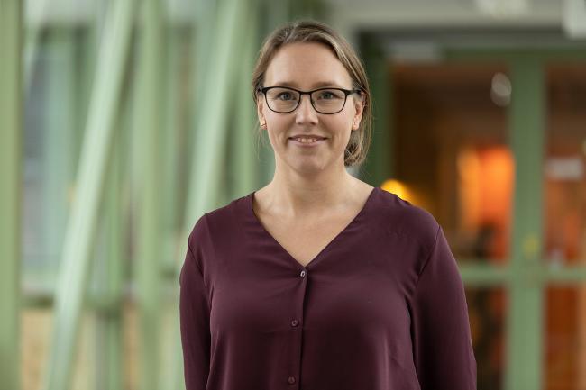 Porträttfoto på kvinna_Victoria Williamsson_doktor i pedagogiskt arbete_Karlstads universitet