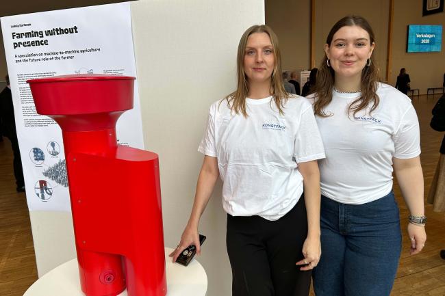 porträtt två kvinnor