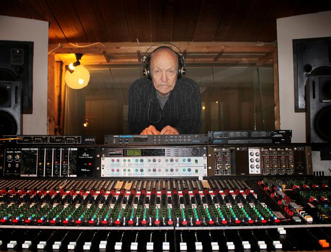 Anders Lind behind a mixer table Honorary Doctor at Karlstad University 2023