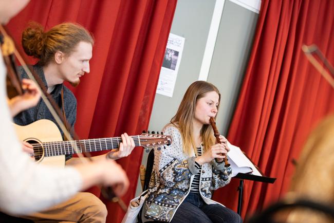 Ensemble med flöjt och gitarr_Musikhögskolan Ingesund