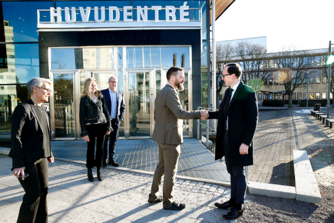 Mats Persson was welcomed to Karlstad University by Jerker Moodysson Margareta Friman Anne-Christine Larsson Ljung and Patrik Larsson.