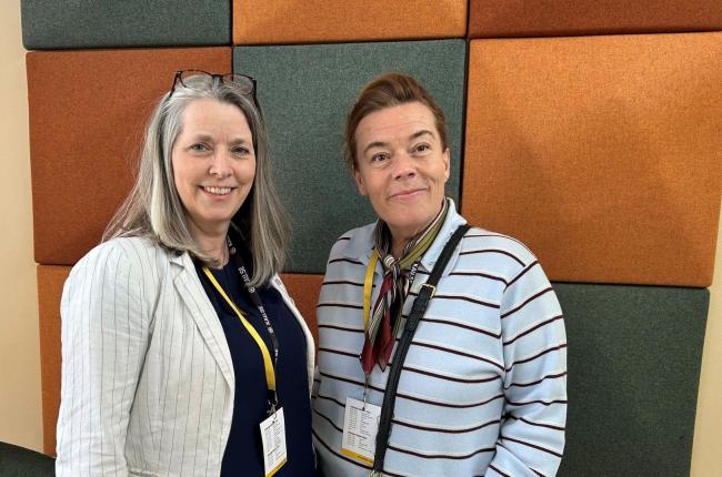 Pernilla Kentsdotter Larsson och Annika Bengtsson  rektorer i Stenungsunds kommun  arbetar båda med magisteruppsatser om ledarskapspraktik där aktionsforskning är en central del.