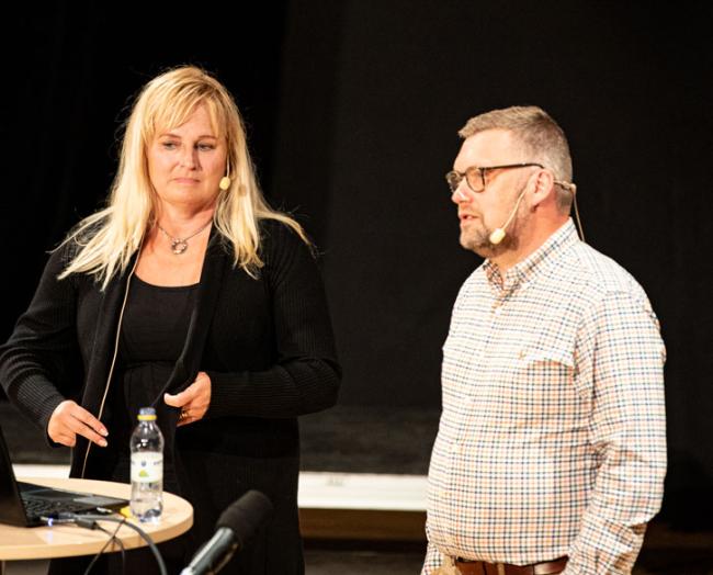 Caroline Adolfsson Åhs och Kent Evermark