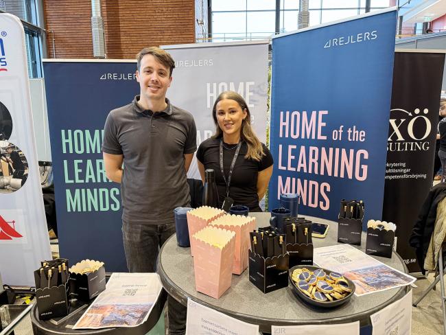 Theodor Hansson och Emmy Hollsten Skogman från Rejlers