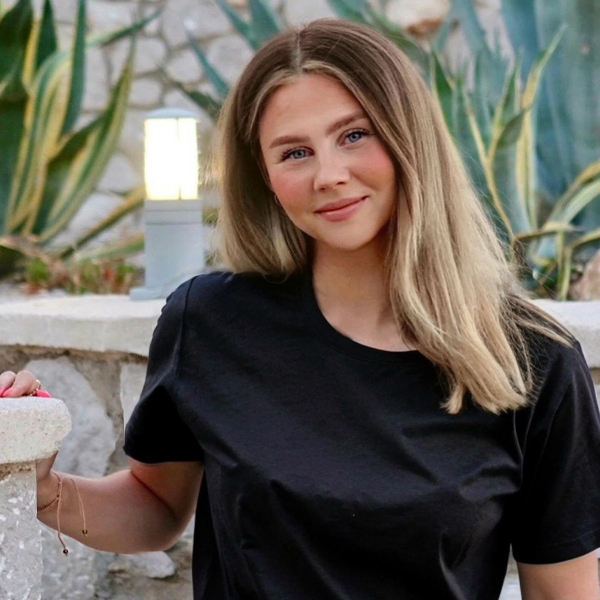 Martiina Salokangas PhD student in business administration at Karlstad Business School and The Service Research Center
